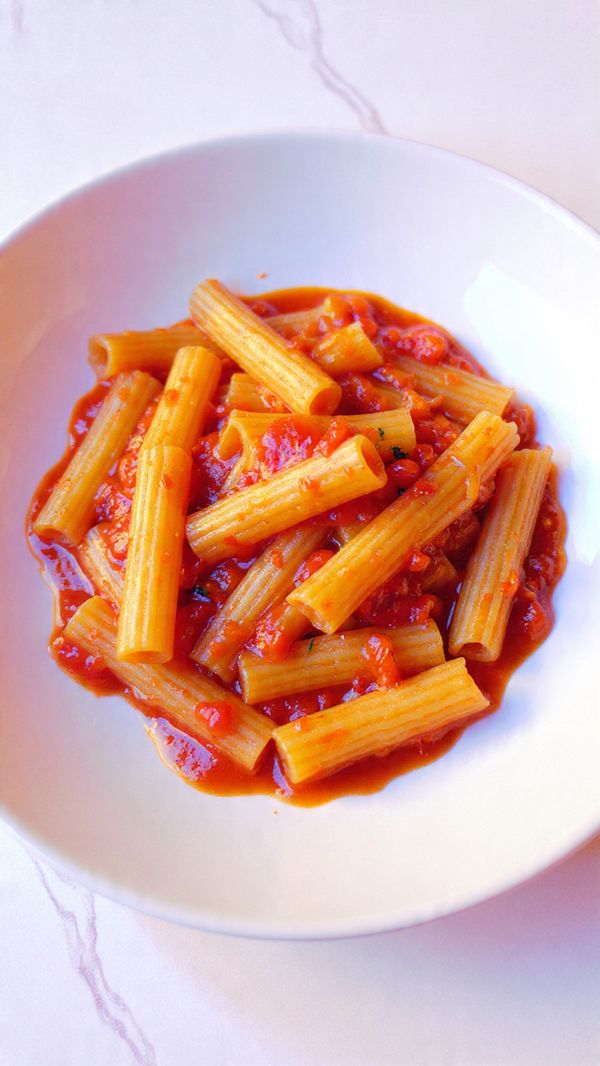 Pasta Pomodorini: South Italian Style with Cherry Tomatoes and Basil Recipe 4 Pasta Pomodorini: South Italian Style with Cherry Tomatoes and Basil Recipe - Recipe Image