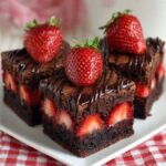 Chocolate-Covered Strawberry Brownies – Rich & Fruity Treat Recipe