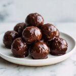 No-Bake Christmas Chocolate Coconut Balls Recipe