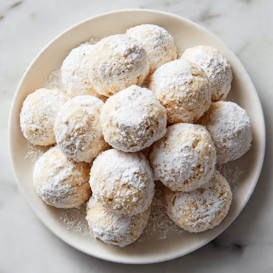 Classic Christmas Snowball Cookies (Russian Tea Cakes) Recipe - Recipe Image