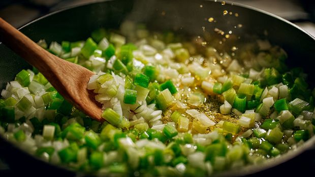 Spicy Cajun Potato Soup with Sausage (Rich, Creamy & Bold!) - Recipe Image