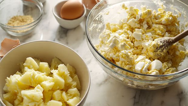 Best Ever Classic Creamy Potato Salad for BBQs & Potlucks - Recipe Image